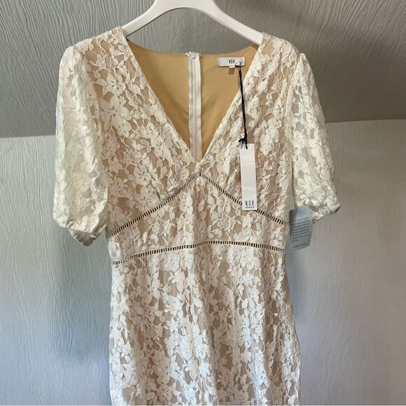 Revolve NSR Puff Sleeve Nude Tan White Cream Floral Lace Dress - Picture 4 of 10